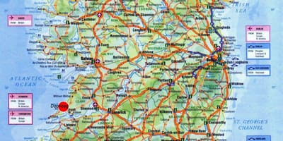 地図を示すアイルランドの観光名所